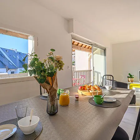 Apartment Les Galiotes-3 By Interhome Carnac